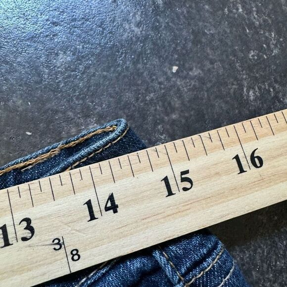 St John's Bay Women's Straight-Leg Stretch Jeans Blue Size 10P Used Stains - Picture 5 of 15